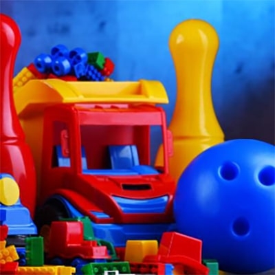 PLASTIC GADGETS MADE IN EU